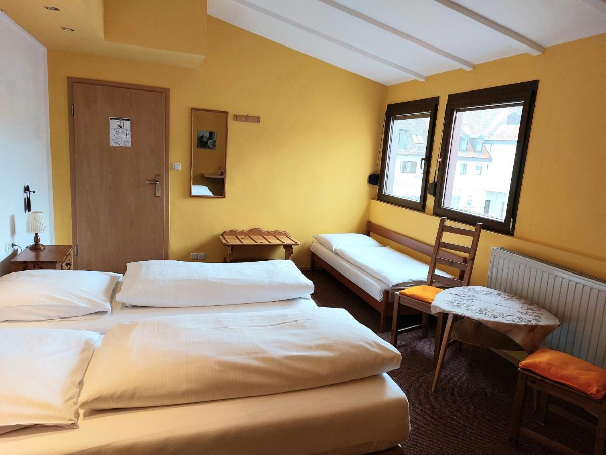 Gaestehaus Langhammer Bubenreuth Szoba fotó