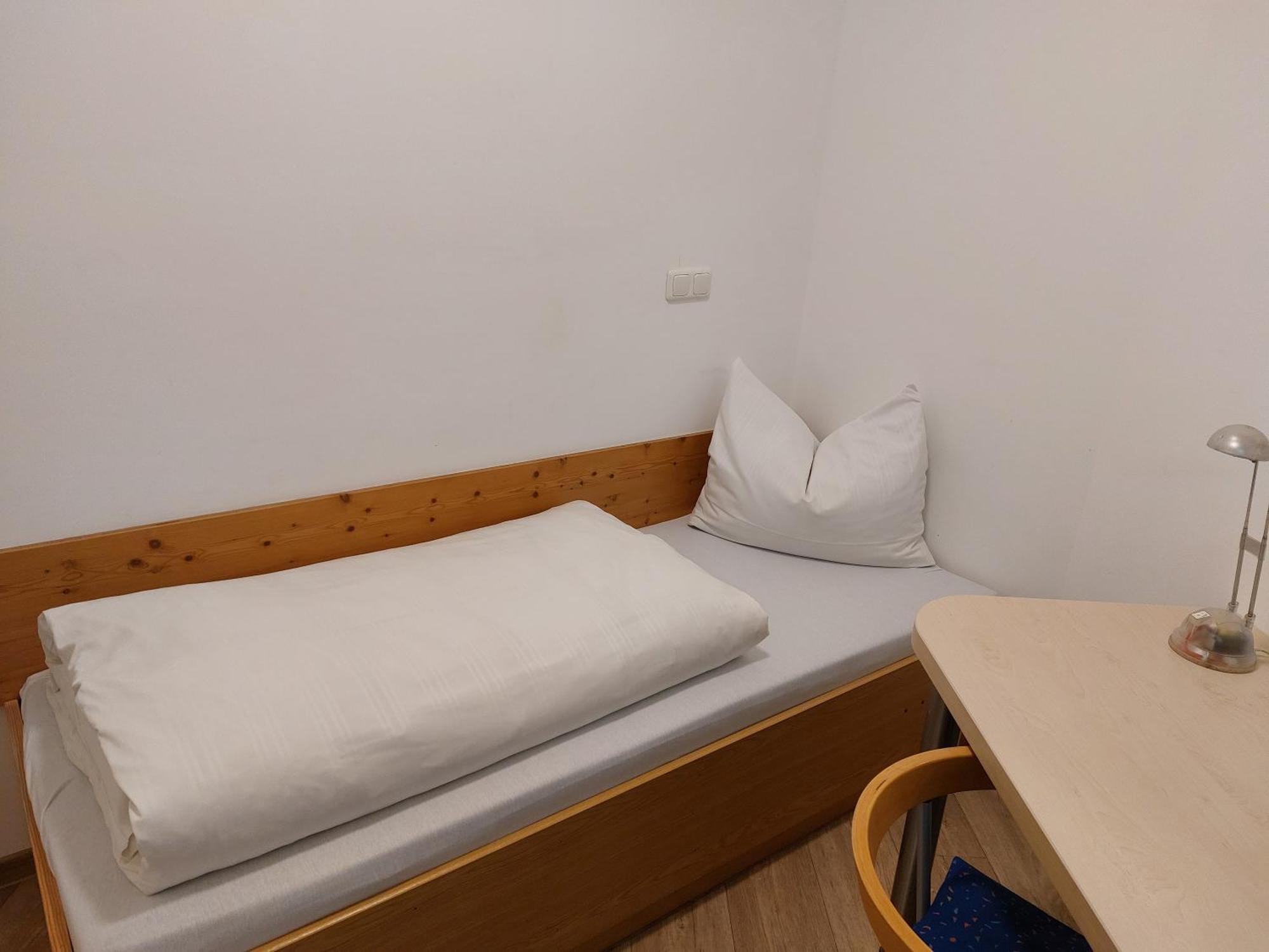 Gaestehaus Langhammer Bubenreuth Szoba fotó
