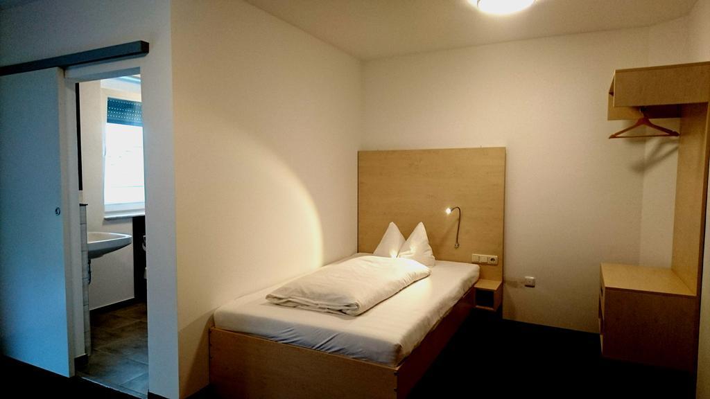 Gaestehaus Langhammer Bubenreuth Kültér fotó